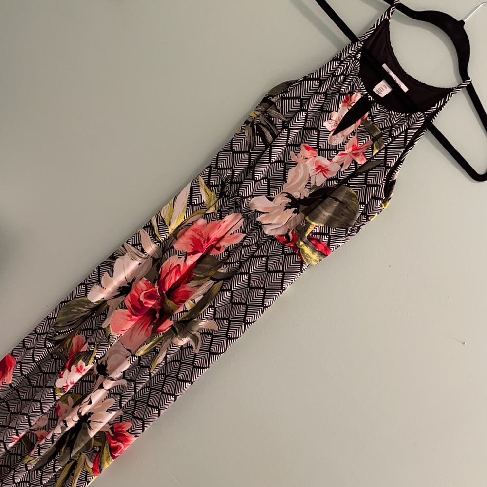 White House Black house maxi dress
